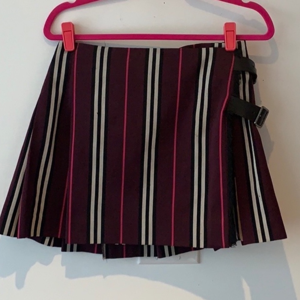 In search for Burberry skirts size US 10